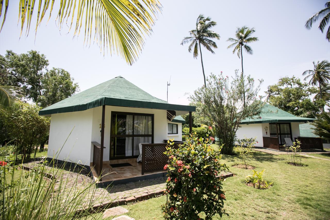 Club Santana Beach & Resort Exterior photo